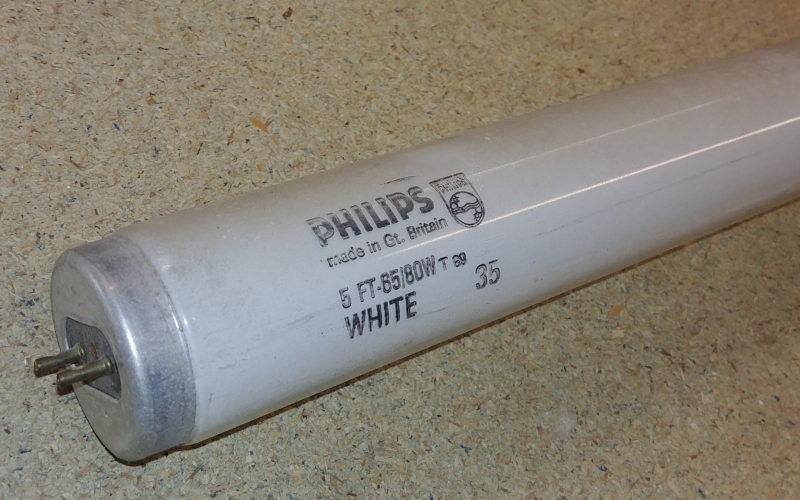 Philips 65/80w White - Thorn Made

Tube bin rescue, fully working, appears to have had very little use
