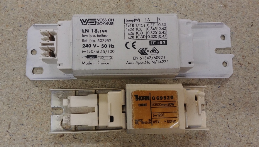 Thorn 115v 60hz 2ft 18/20w Ballast

Found in a oval lamp holder PP18 I acquired recently. I noticed the ballast looked a bit small before testing it, luckily I looked a bit closer and saw it was for 115v 60hz supplies!

I have now swapped the ballast out for whatever I laid my hands on first, which was a VS similar to the one pictured as size comparison.
