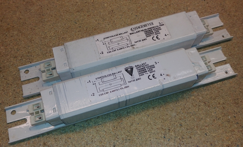 Parmar Venture 5, 6 & 8ft SRS Ballasts

Here you see a pair of BNOS Parmar SRS ballast for 5' 65w, 6' 75w and 8' 85w tubes. These are branded 'Hagemeyer', which is literally just a sticker over the top of the Parmar branding (as seen top vs bottom with label removed).
