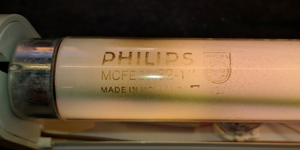 Philips 30w/32 Softone

Well used but working fine
