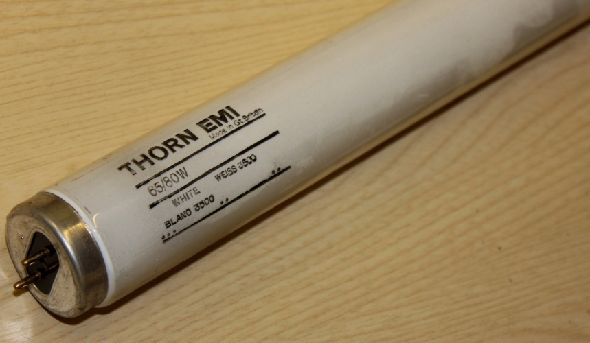 THORN EMI 65/80W White 5ft Tube
Working fine

Halophosphate white 3500k

Made in Great Britain
