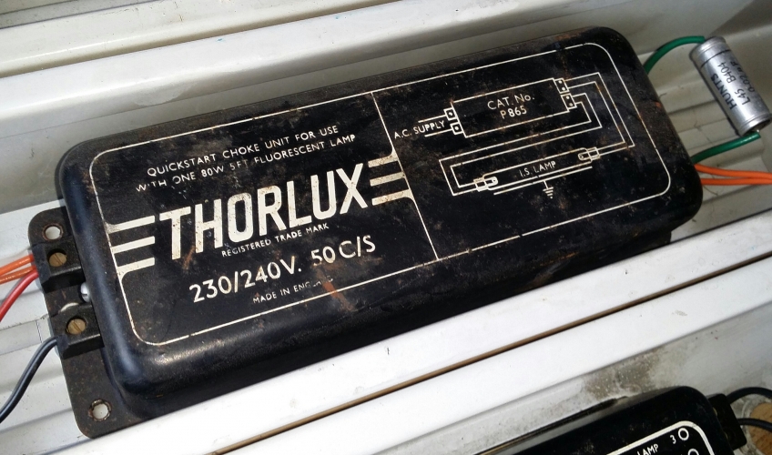 Thorlux P865 5ft 80w Quickstart Ballast

A big heavy beast this one! It works but sadly is very noisy.
