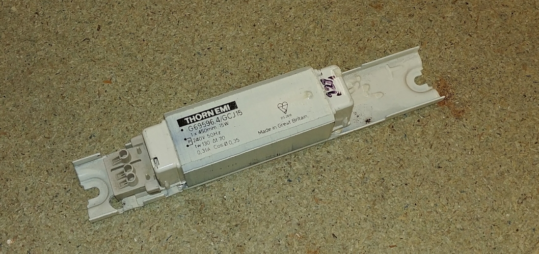 THORN EMI 18" 15w Ballast

Bought to use in my fluorescent desk lamp which I will get around to rewiring one day lol
