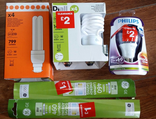 B&Q  bargain bin 'haul' lol. CFL, LED & 8w T5

Went to raid the bargain bin again recently & picked this lot up:

15W B22 CFL x4, Â£2. 2700k, made in China, they do preheat the cathodes which is nice. Not a lot of space for the electronics in the base.

23w E27 Diall CFL x4, Â£2. 2700k. I had two of these in use in flood lights on my house, one died after approximately 7,000 hours, the other is still going strong.

Philips dimmable 9w Warm Glow E27 LED lamp. Changes between 2200-2700k when dimming. Always liked the sound of these but they were very expensive last time I looked. Picked this one up for Â£2!

GE Polylux T5 8w 827 tubes. Made in China. Pretty crappy I believe but they were Â£1 each.
