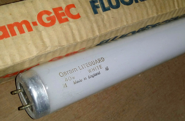 Osram LITEGUARD 4ft 40w White

I've got a few of these already, the others I have all have really crappy etches with illegible date codes, these ones are much better!

H1 = Endura made, KB = Febuary 1978
