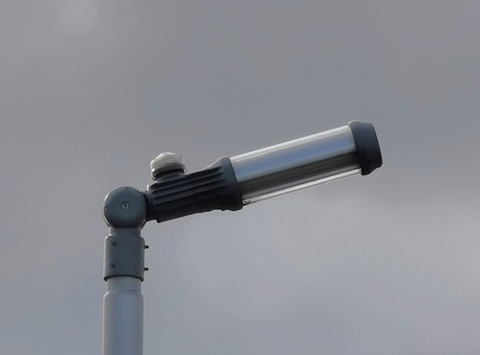 Odd looking LED Streetlights in Dunstable
Sure I recall a not dissimilar looking Holophane fitting existing back in the distant past...but these are some odd looking things.  Found while spending the best part of an hour trying to escape from the car park the town centre turned into on Wednesday for some reason.

Anyone got an ID on these?
Keywords: led;streetlight;dunstable