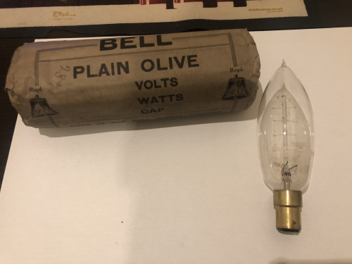 Bell Plain Olive
100 Volt, any idea on age please?
