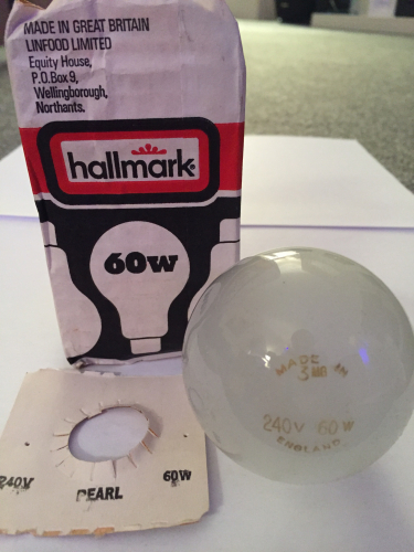 Hallmark Pearl GLS
240 Volt, England, BC-B22
