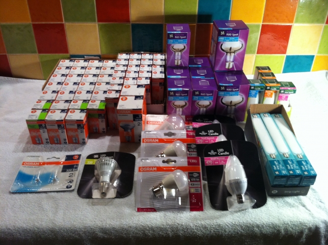 Haul from Morrisons 15-12-2016
1st lot I got from Morrisons when they were selling off end of line lamps.
