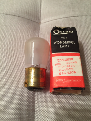 Osram Switchboard Indicator
Pearl, 200/260 Volt, England, BC-B22
