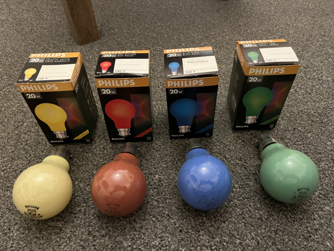 Philips Coloured 20 Watt GLS
BC-B22, Holland, 240 Volts
