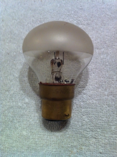 Small Mushroom Lamp
Sadly not much information on this as etch is worn.
230/250 volts.
