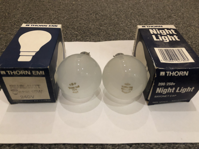 Thorn EMI 15 Watt & Night Light
Very similar lamps, 15 watt = 240 volts & Night light = 200/250 volts, Great Britain
