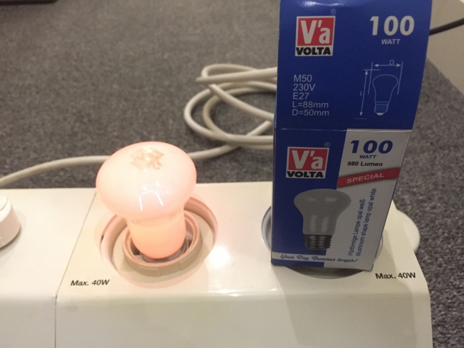 Volta Mushroom Lamp
230 Volts, ES-E27, 980 Lumens, 1000 Hours, Opal
