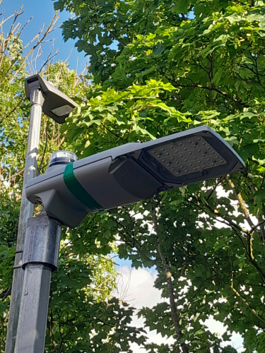 Thorn Isaro Pro
This street light lantern is held together with electrical tape as the clip is missing 
