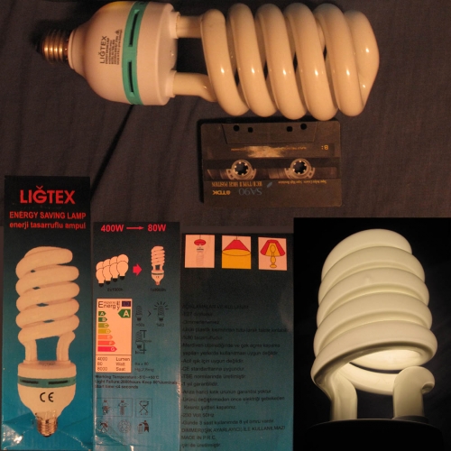 Big Scary CFL from Turkey
Went to turkey and brought a big fat CFL back.
It's about 2 cassette tapes long and rated at 4000 lumens 2700k
It's more like 3000 lumens at 3000k even after warming up but it's still a interesting lamp.
Uses fat T5 tubing.

Keywords: cfl; fluorescent