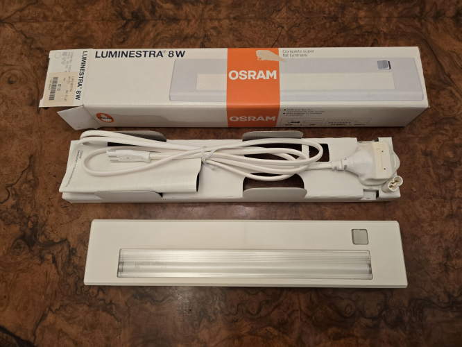 OSRAM Luminestra 8W undercabinet fixture 
Got this today at the car boot sale for only 2 quid 

