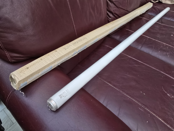 Philips 65W/80W White colour 35 T12 tube
From the seller in Cardiff 

Made in GB 
