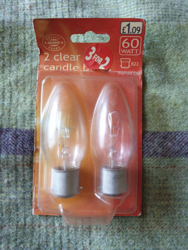 Wilko 60W clear candle 
2x in a blister package
