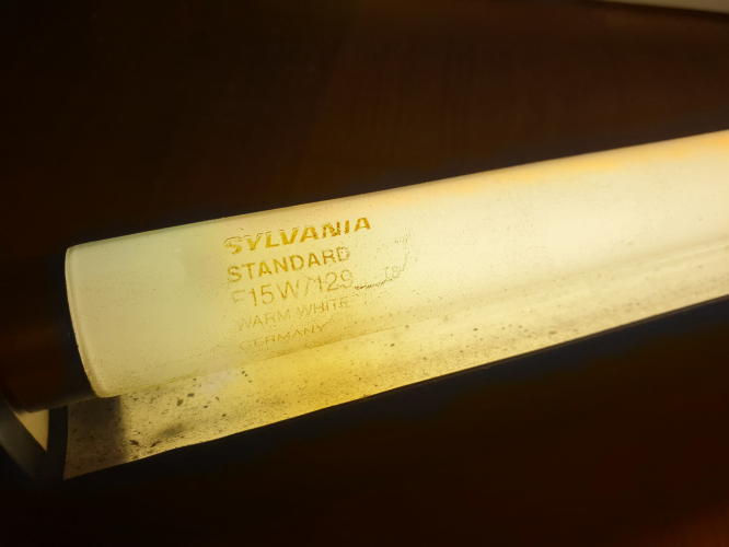 Sylvania Standard 15W tube colour 129
Came with an undercabinet fixture 

Love the warm, yet at the same time with a refreshing feel like you get with 3500K colour 35
