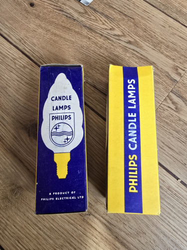 Philips packaging with one with Osmay bulb and other with Philips
Got 6 of the Philips packaging in total from car boot sale 

However 3 have got Osmay branded candle bulbs that have the vintage large style 
