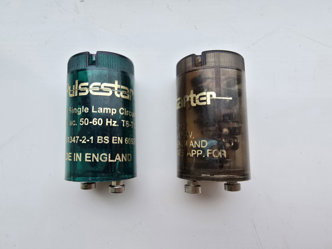 Arlen EFS 600 Pulsestarters
Green one I bought it back in 2015 in the small DIY shop close to my parents house and the brown one this year via eBay 

Both go up to 125W 
