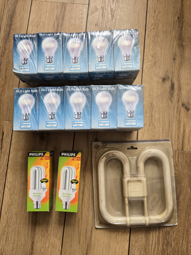 Sunday car boot sale find 
From the large car boot sale in Reading that is open on Sundays 

Crompton Triple life 100W and 60W GLS incandescent 
Philips 20W stick CFLs 
GE 28W 2D lamp 
