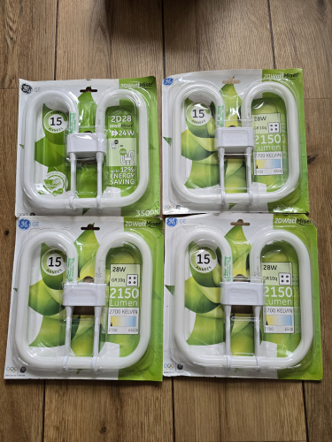4x GE wattmiser 28W sized 2D lamps
From today's car boot sale 
Some are the standard wattage and the 24W offering 

There is mix of 2700K and 3500K colour temperature 
