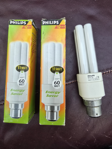Philips 11W stick CFL 
Basically the PL Electronic C but called stick and in the Genie style packaging 

From today's car boot sale 
