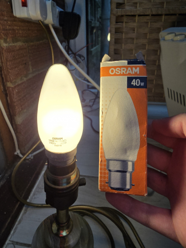 OSRAM 40W opal candle incandescent bulb
This was a find a while ago - got 5x in total 
