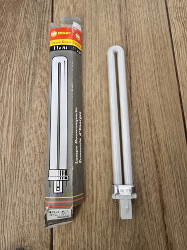 Brilliance 11W  FLS PL CFL
From car boot sale 

Looks to be a European/Spanish brand 
