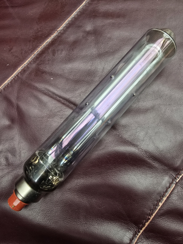 Philips 35w SOX 
Got this from Danny back in Oct 2024

Philips SOX 35W red base 

UK made
