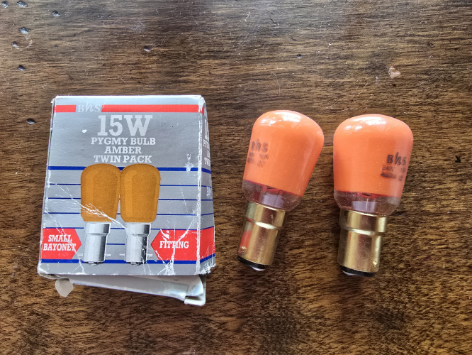 BHS 15W orange pygmy bulbs
Got these this morning at car boot sale 

Made in Austria 

B15 base 
