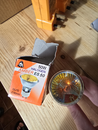 BELL Amber reflector GU10 halogen 
Got this at car boot sale 
