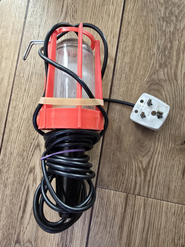 Worklight 
Picked up this worklight from the car boot sale in Thatcham

I got a total of 3 of this same design - inside it has a Superlite 60W incandescent 
