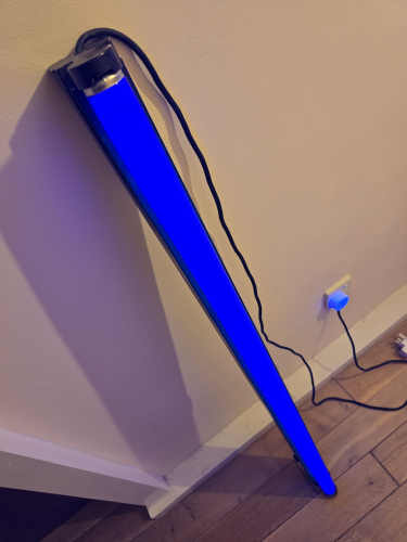 Fitzgerald Lightpack 40W T12 blacklight modification
Picked this up from Godalming, Surrey back in mid January this year with the help of Slyspark for keeping them for me.

Fitzgerald Lightpack 40W T12 that has been painted black (not by me) with a GE 40W USA made T12 tube
