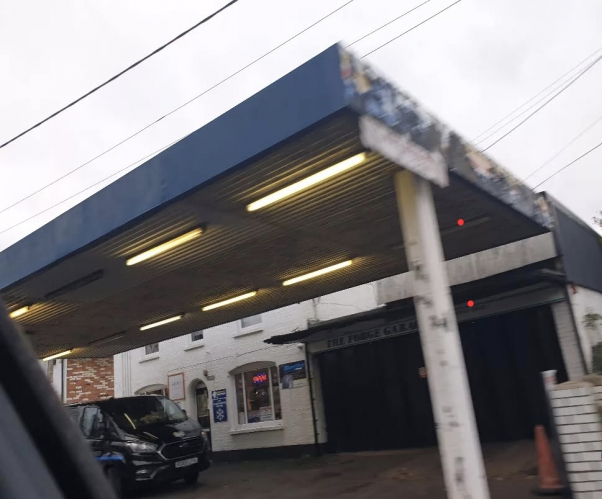 The Forge garage fluorescent lighting in action (December 2023)
This was the last time I saw these fluorescent lighting at this small garage not far from my parents house - most of the time its fluorescent lighting is switched off and there is no predicting to when you can see them in action 
