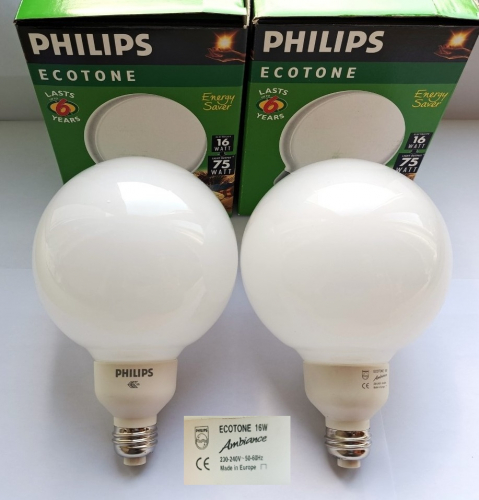 Philips Ecotone Ambiance 16w CFL lamps
I haven't seen this particular model of Philips CFL before - they are almost reminiscent of the older SL globe lamps.
