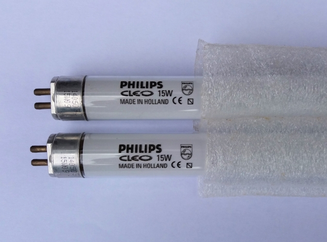 Philips Cleo 15w T5 tubes
These are the same length as standard 8 watters. I think they are some type of tanning tubes? They are NOS.
