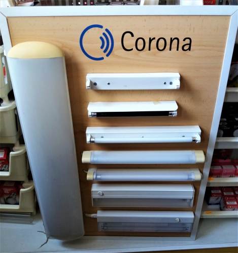 Mini fluorescent display board
I really like this display in a shop in Spain with T5 fittings. It was found behind some shelves and obviously had not been displayed for some time. This being a family run shop, I offered to purchase it but they wanted to hang on to it. Corona is a Spanish lighting brand!
