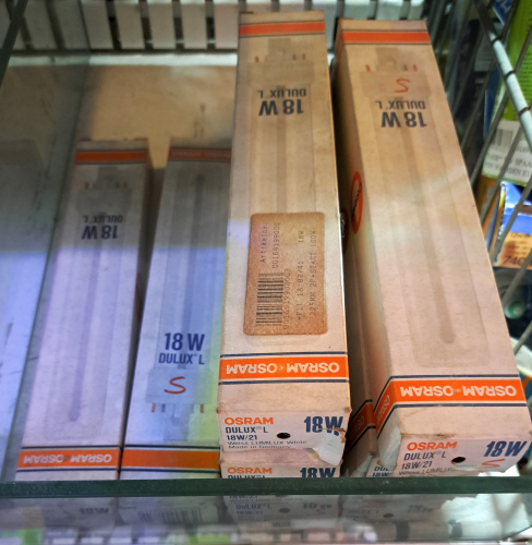 Osram Dulux L 18w PL lamps with 1st generation base
Spotted in Aurora + Kontakt, Amsterdam. There were still a number of these for sale in the shop, even though they were produced for very few years and so became quickly obsolete.
