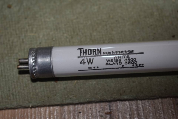 Thorn 4w tube
Nice recycling bin find, appears to have had little to no use.
