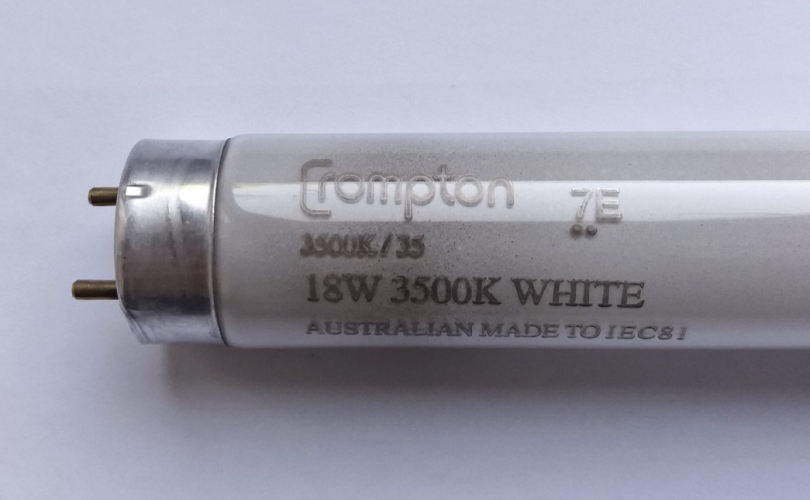 Crompton 18w Australian-made T8 tube
Another interesting thing that turned up in a lamp bin recently, this tube is used but still works. I don't know why they would bother importing tubes from Australia here as surely it would have been much cheaper to use European imported tubes!
