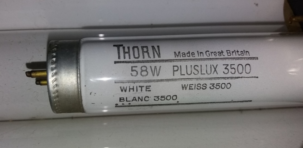 Thorn 58w Pluslux T8
Another working bin find.
