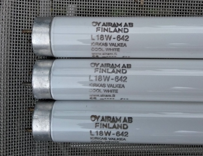 Airam 18w tubes made by Sylvania
Have some Finnish writing on them, pretty curious. I found them in the lamp bin, they all look practically new.
