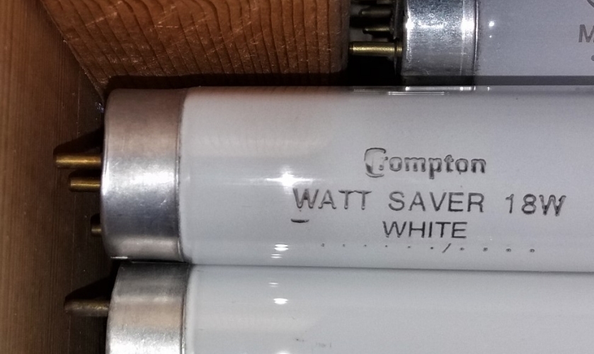 Crompton Watt Saver 18w
Sylvania made. Practically NOS.
