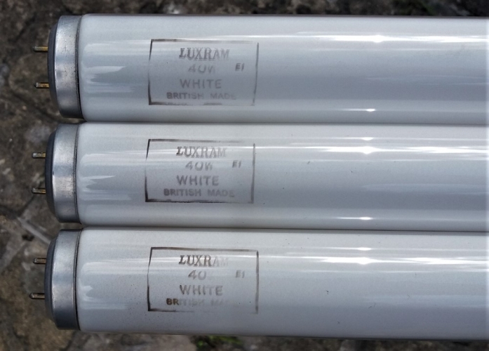 Luxram (Philips) 40w T12 tubes
Found loads of these in a lamp bin. Only took about 3 or 4, they are lightly used but in very good condition!
