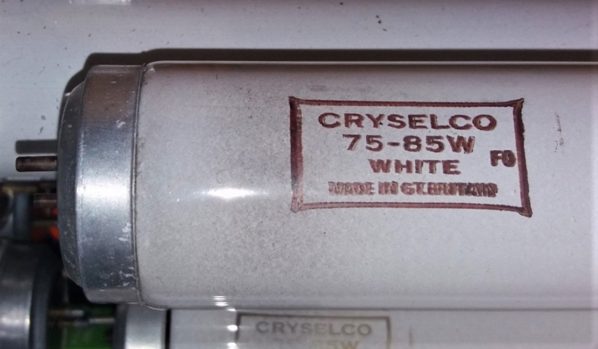 Cryselco 75w tube (Philips made)
Another good condition lamp bin find.
