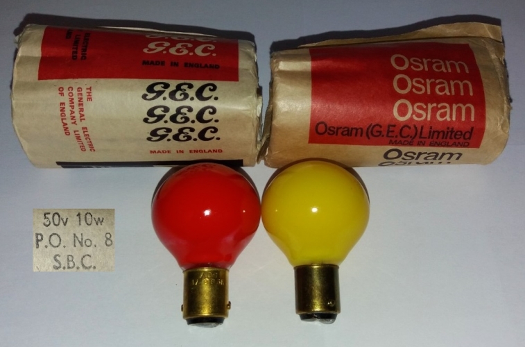 Osram - GEC switchboard indicator lamps
Some indicator lamps from the same lot as the previous ones, this time in colour! Both lamps have the same date code.
