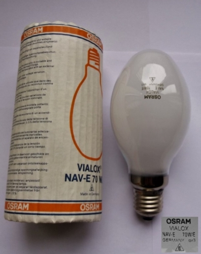 Osram Vialox 70w SON-E lamp
Recent Ebay find, this feels like a very solidly made lamp. Complete with its nice early 90s packaging.
